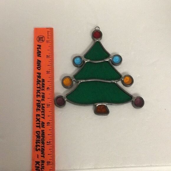 Beautiful Stainglass Christmas tree suncatcher 6 inches - Picture 2 of 2